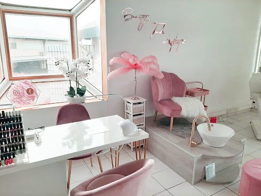 Image De Beauty Touch Aesthetic Salon De Beauté Baie-Mahault