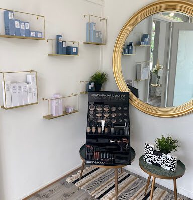 Image De Institut De Beauté Onglerie Au Cinquième. Cryolipolyse Salon De Beauté Neuchâtel